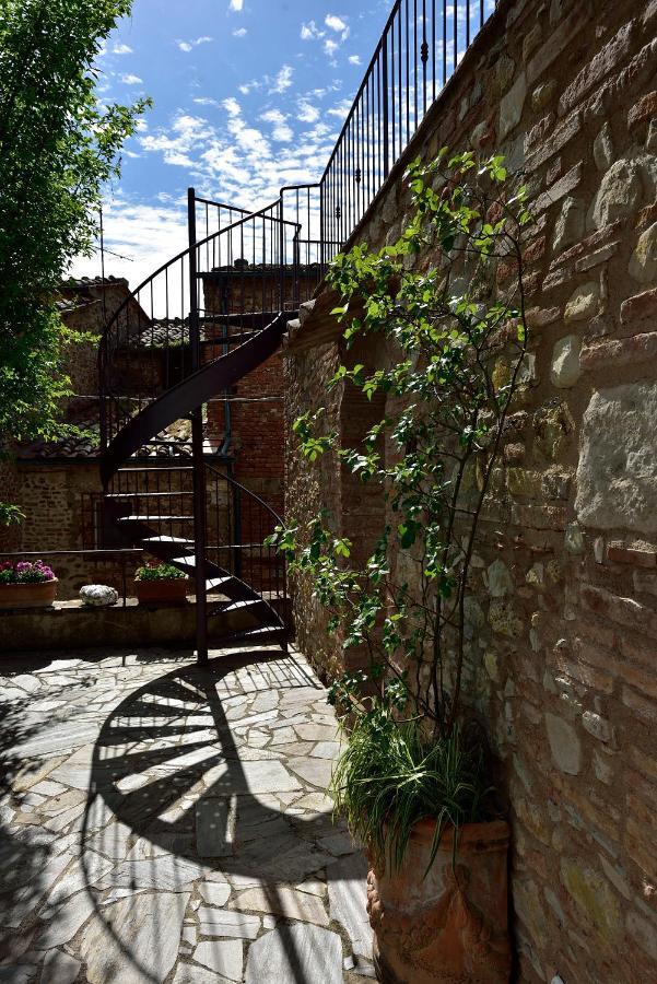 Casa Di Leo With Pool Holiday home Radicondoli